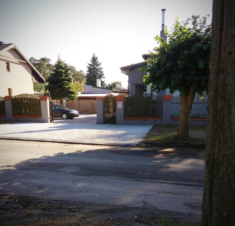 Noclegi Tuszyn M Esterno foto
