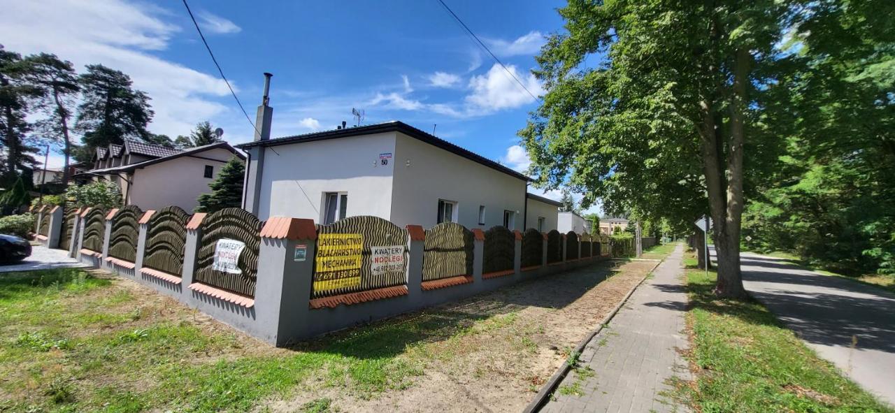 Noclegi Tuszyn M Esterno foto